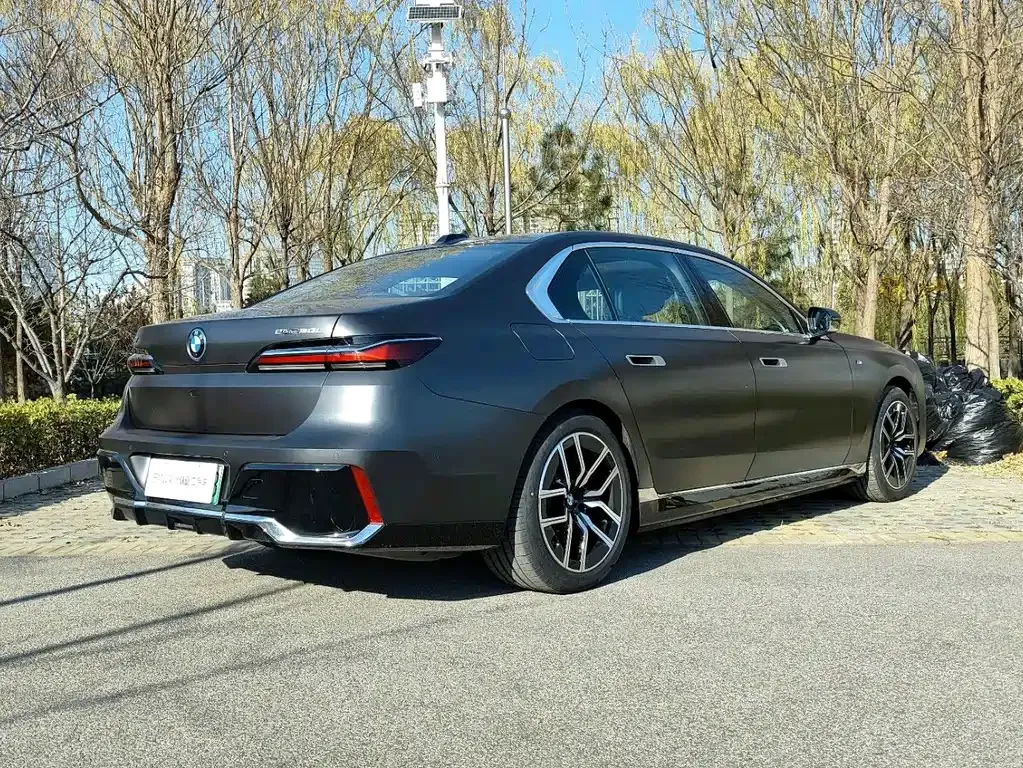BMW i7 2025 из CN, фото 5