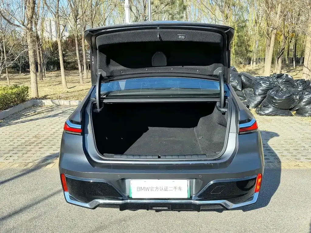 BMW i7 2025 из CN, фото 6