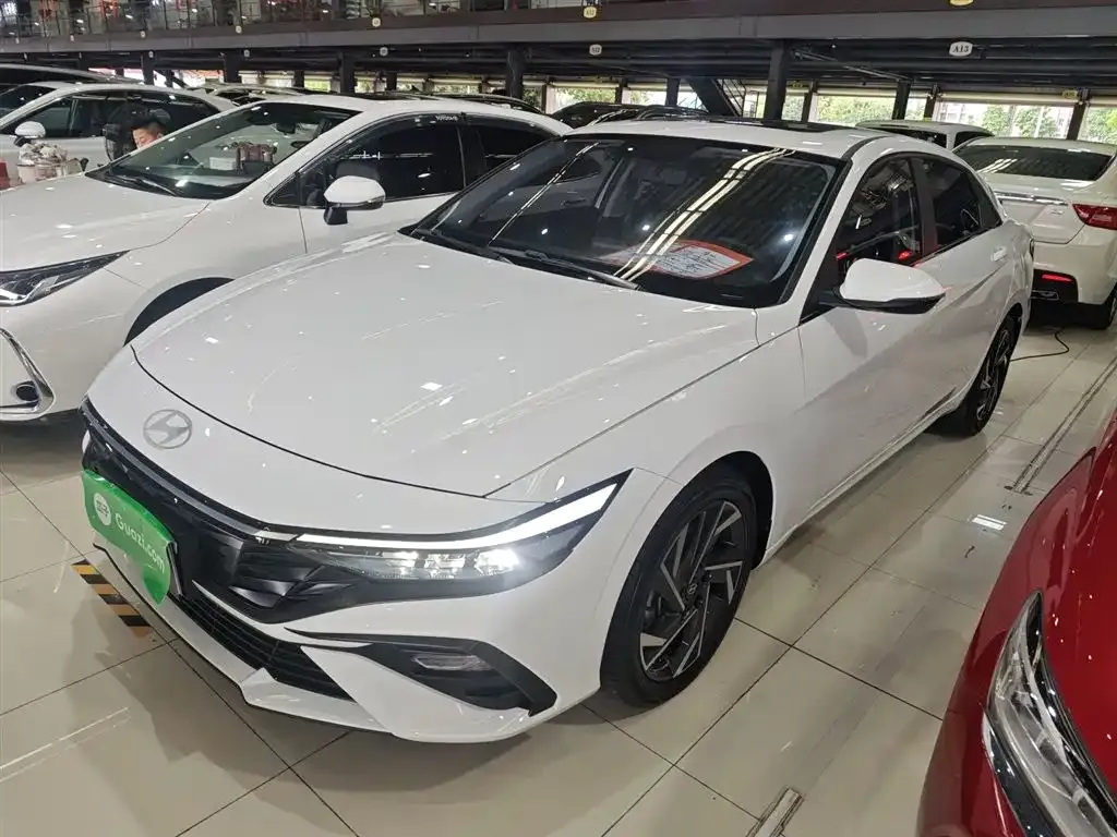 Hyundai Elantra 2024 из CN, фото 2