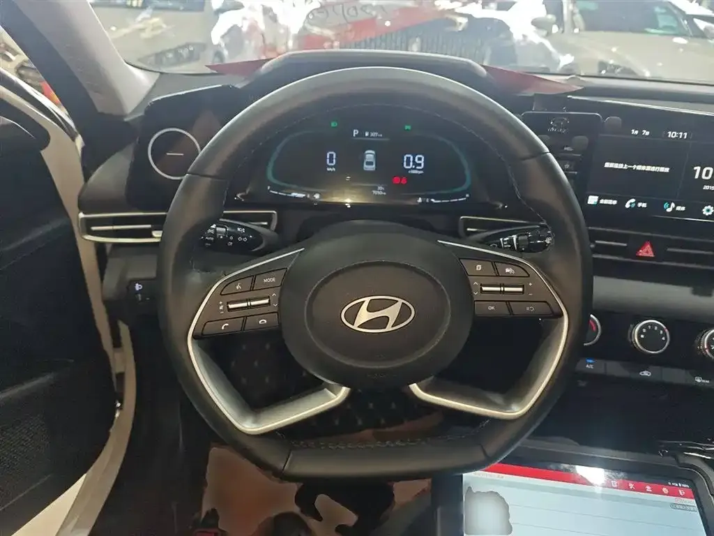 Hyundai Elantra 2024 из CN, фото 3