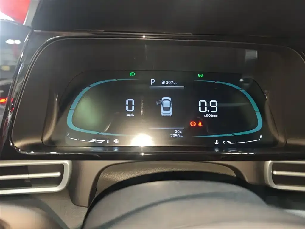 Hyundai Elantra 2024 из CN, фото 4