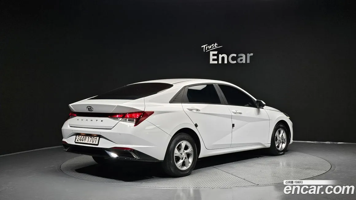 Hyundai AVANTE 2022 из KR, фото 2