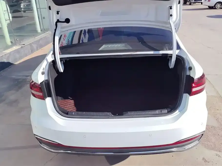 Volkswagen Lavida 2024 из CN, фото 4