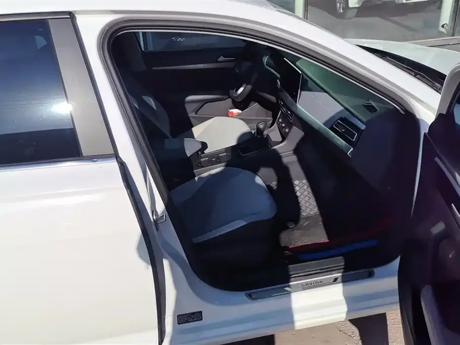 Volkswagen Lavida 2024 из CN, фото 8
