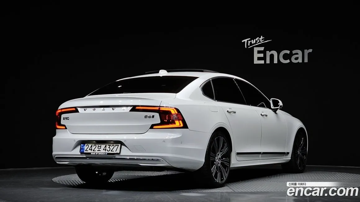 Volvo S90 2023 из KR, фото 2