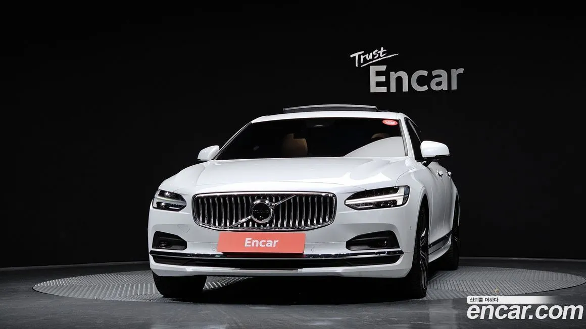 Volvo S90 2023 из KR, фото 3