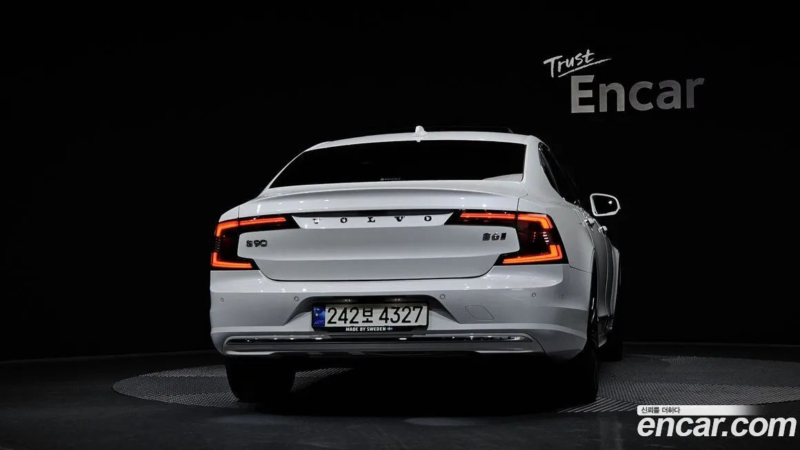Volvo S90 2023 из KR, фото 4