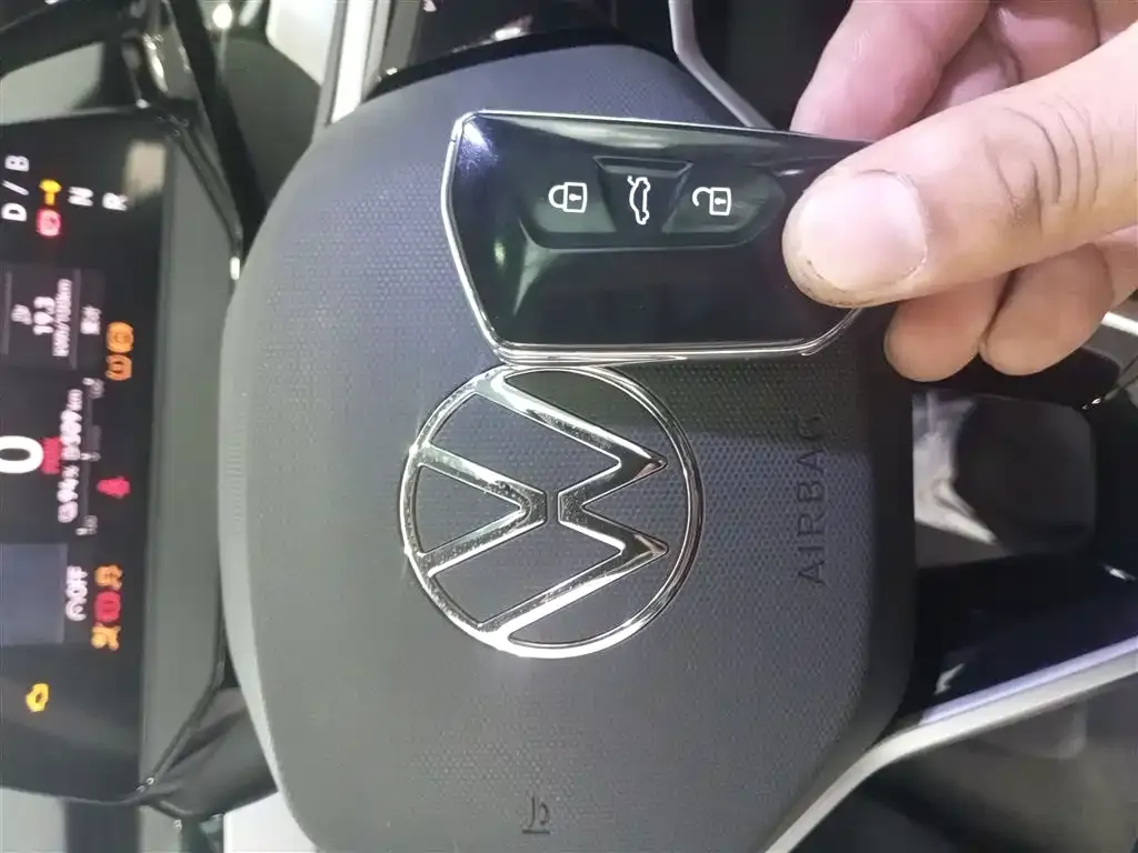 Volkswagen ID.6 Crozz 2024 из CN, фото 9
