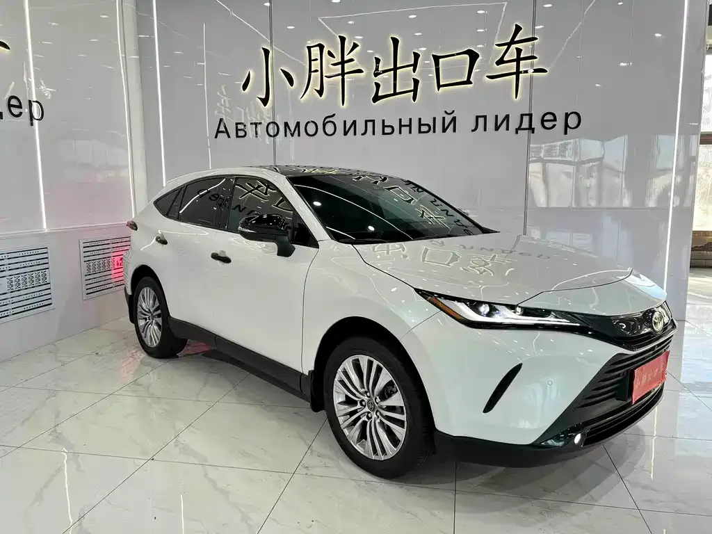 Toyota Harrier — фото 3