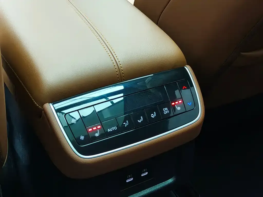 Nissan Teramont 2024 из CN, фото 4