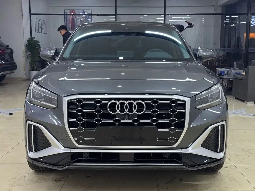 Audi Q2L 2022 из CN, фото 2