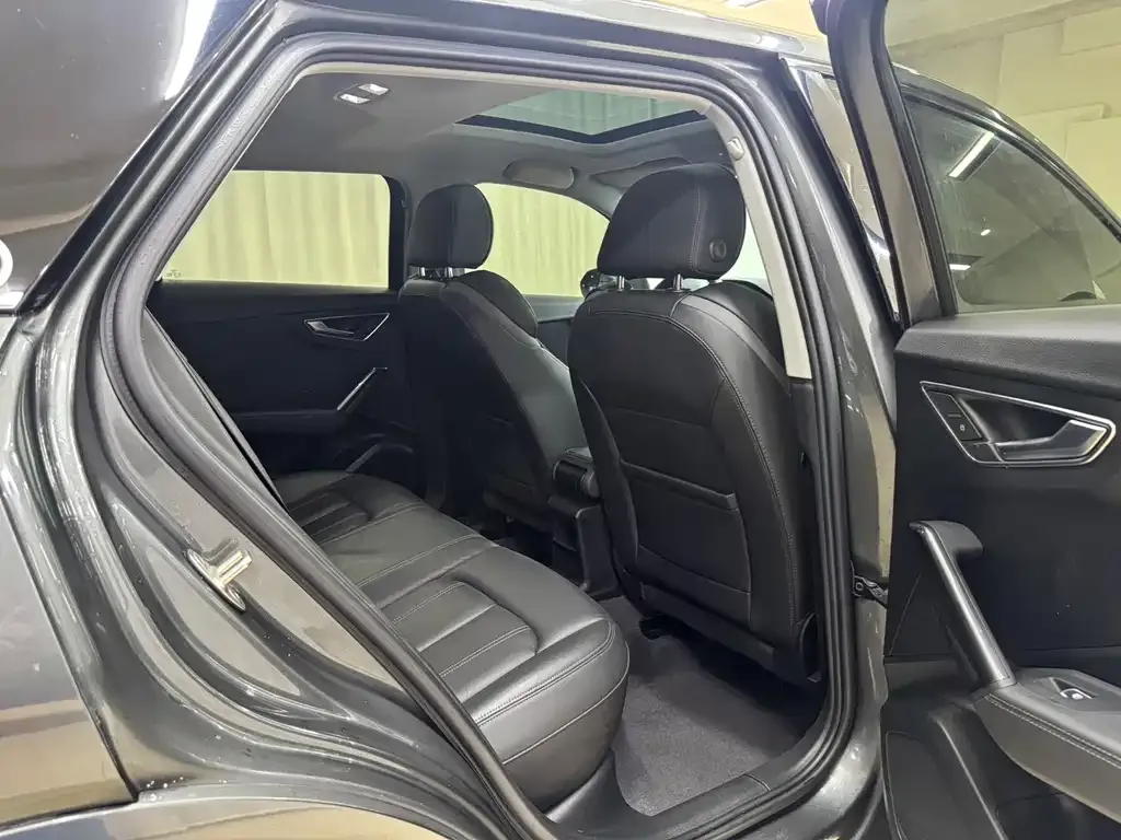 Audi Q2L 2022 из CN, фото 9