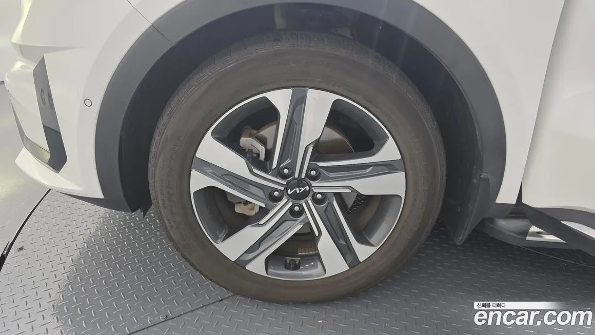 Kia Sorento — фото 5