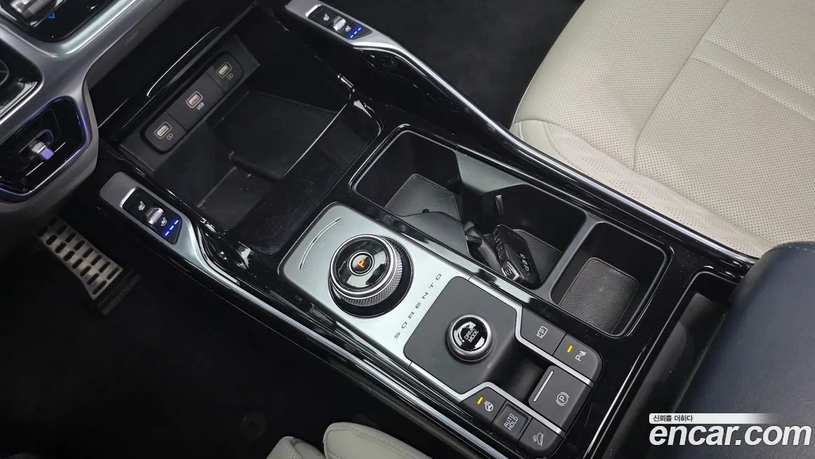 Kia Sorento — фото 9