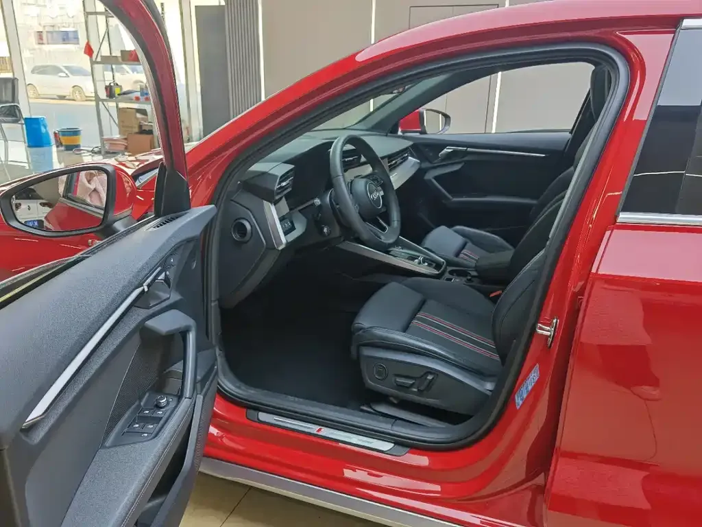 Audi A3 2021 из CN, фото 7