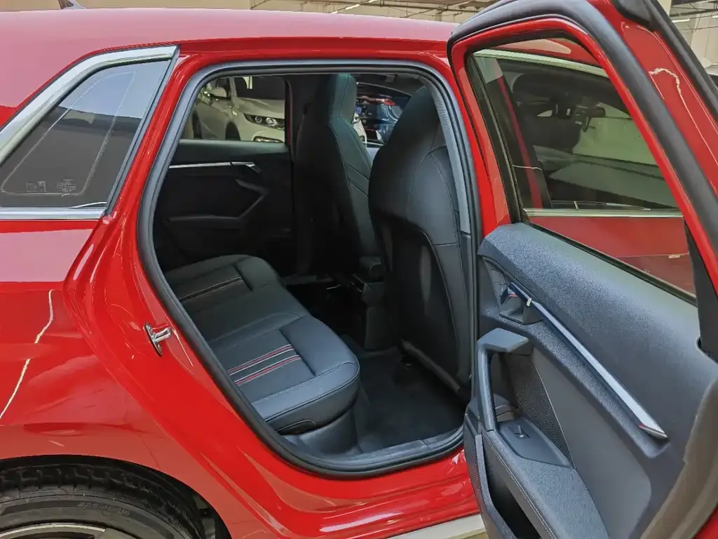Audi A3 2021 из CN, фото 9