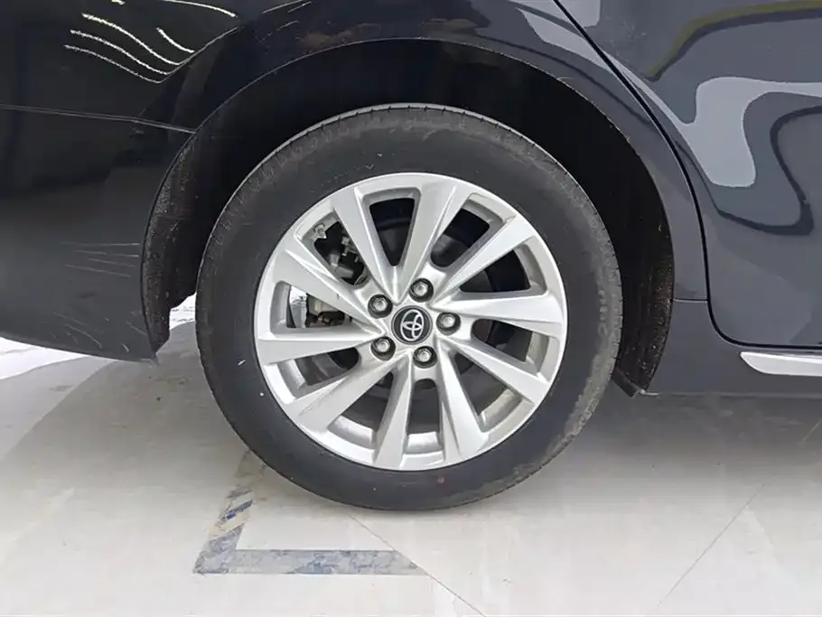Toyota Camry 2023 из CN, фото 6