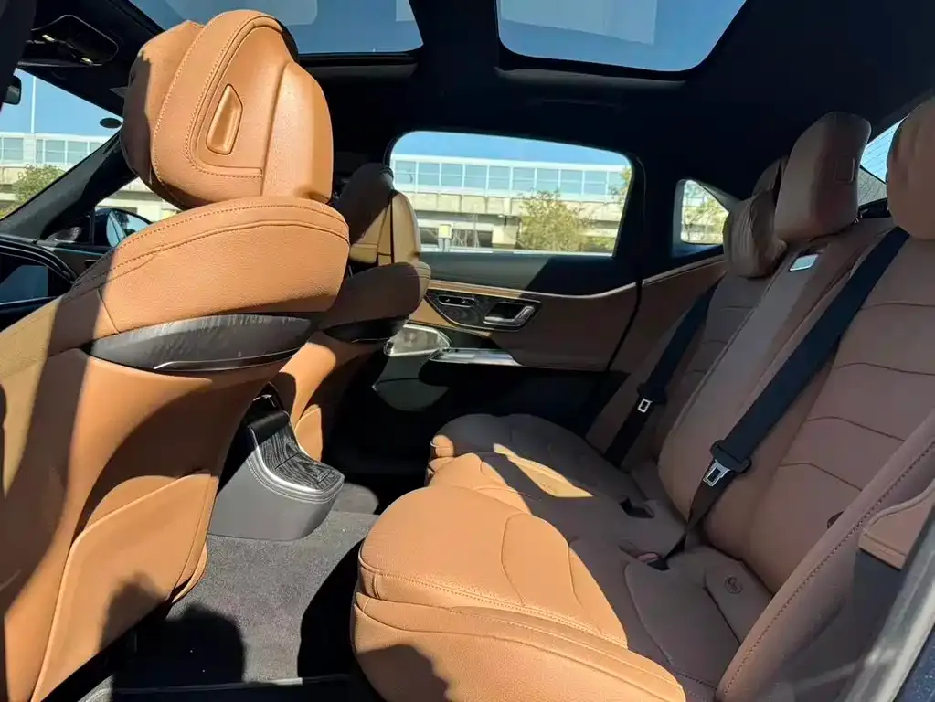 Mercedes-Benz E-Class 2023 из CN, фото 8