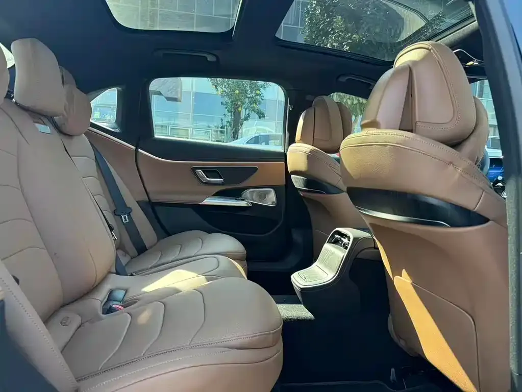 Mercedes-Benz E-Class 2023 из CN, фото 9