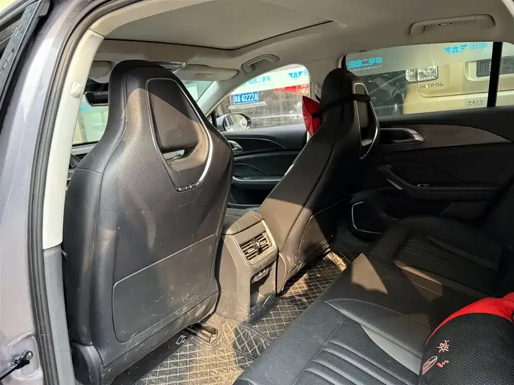 Hongqi H6 2024 из CN, фото 9