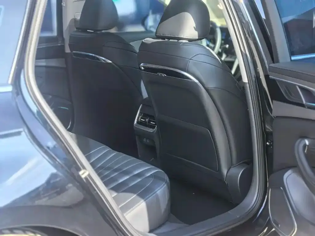 Hongqi H5 2023 из CN, фото 10