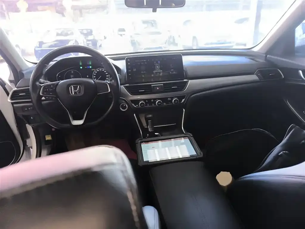 Honda Accord 2022 из CN, фото 10