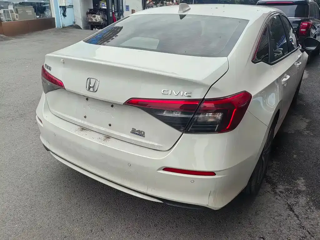 Honda Civic 2023 из CN, фото 2