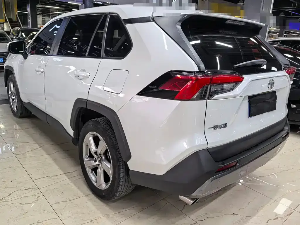 Toyota RAV4 2021 из CN, фото 4
