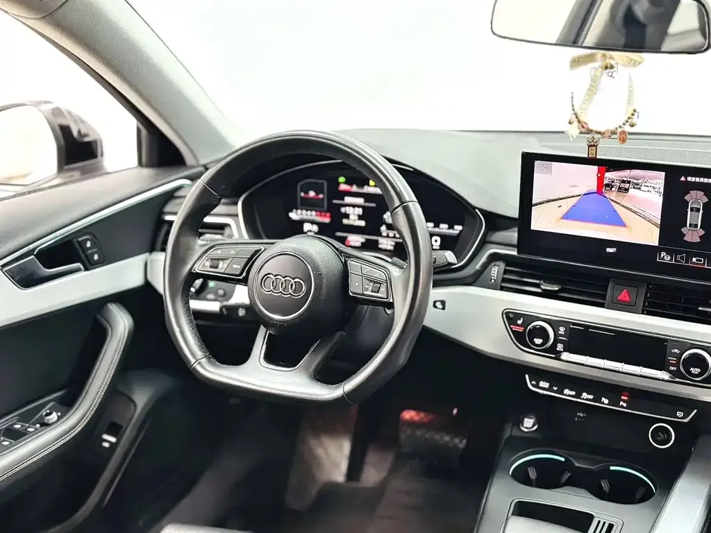 Audi A4L 2023 из CN, фото 5