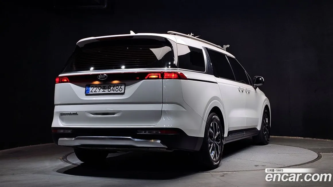Kia Carnival 2021 из KR, фото 2