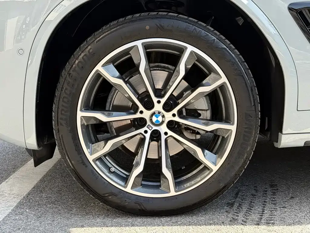 BMW X4 2023 из CN, фото 7