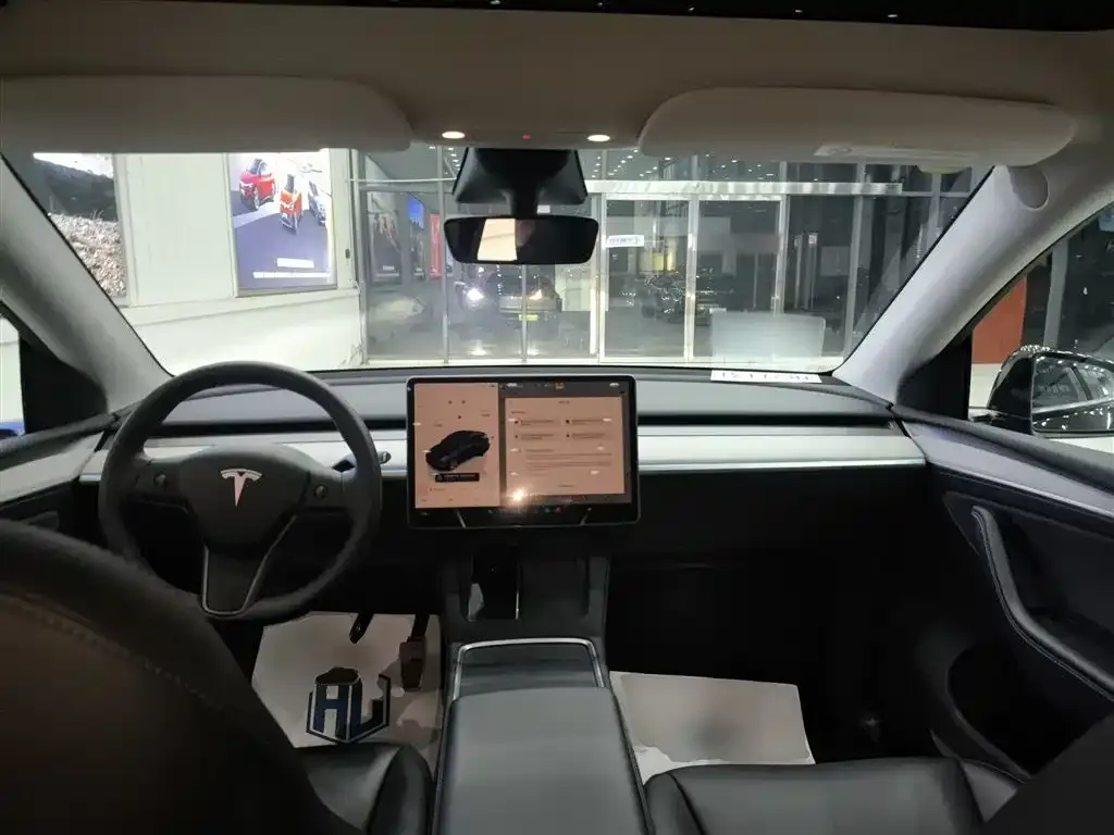 Tesla Model Y 2023 из CN, фото 10