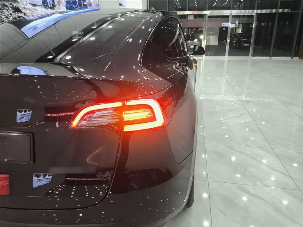 Tesla Model Y 2023 из CN, фото 8