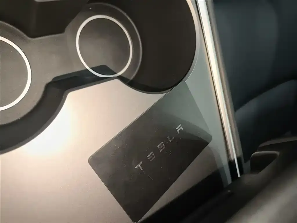 Tesla Model Y 2023 из CN, фото 9