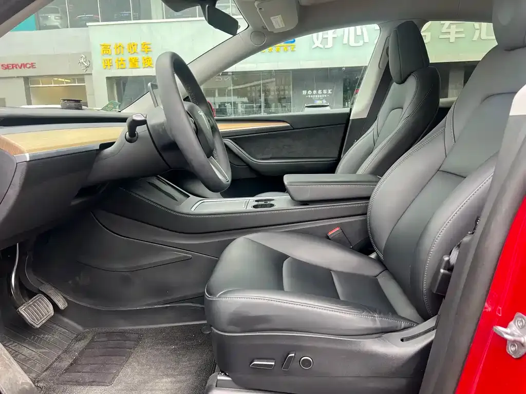 Tesla Model Y 2023 из CN, фото 8