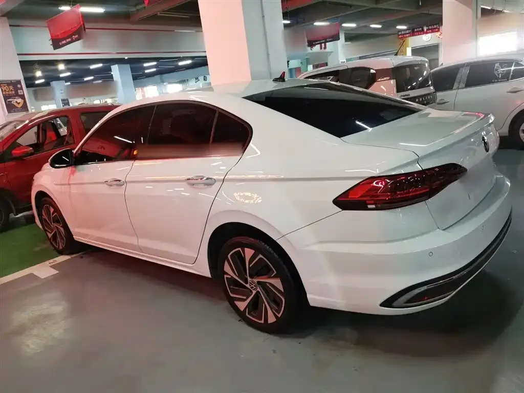 Volkswagen Bora 2023 из CN, фото 5