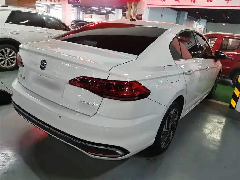 Volkswagen Bora 2023 из CN, фото 7