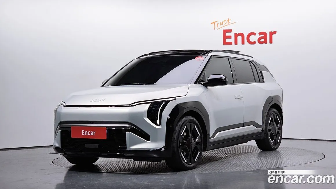 Kia EV3 — фото 1