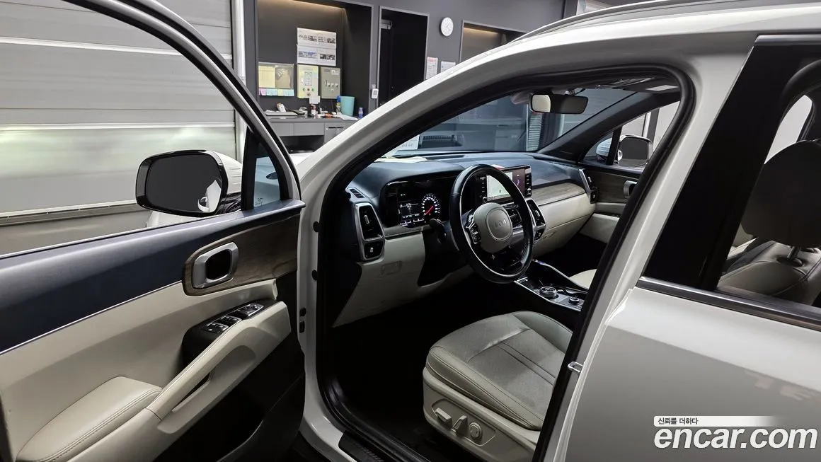 Kia Sorento — фото 10