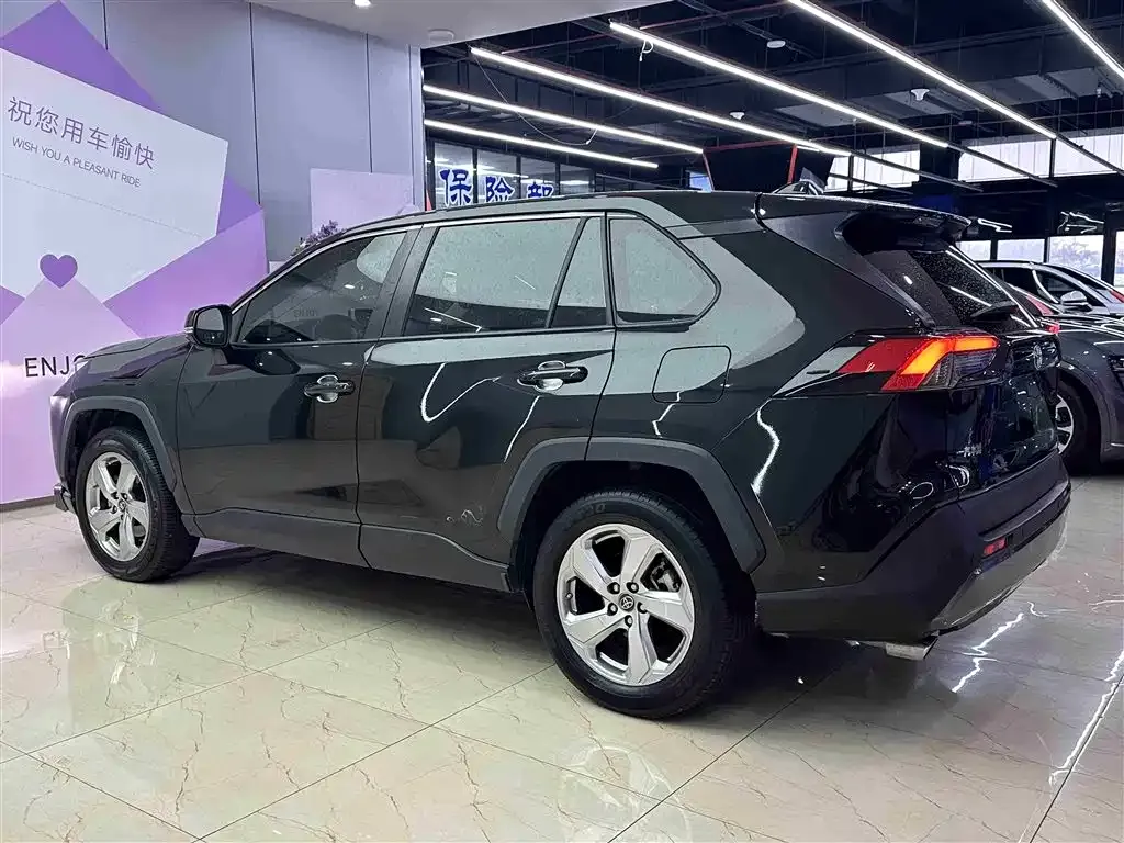Toyota RAV4 2021 из CN, фото 6