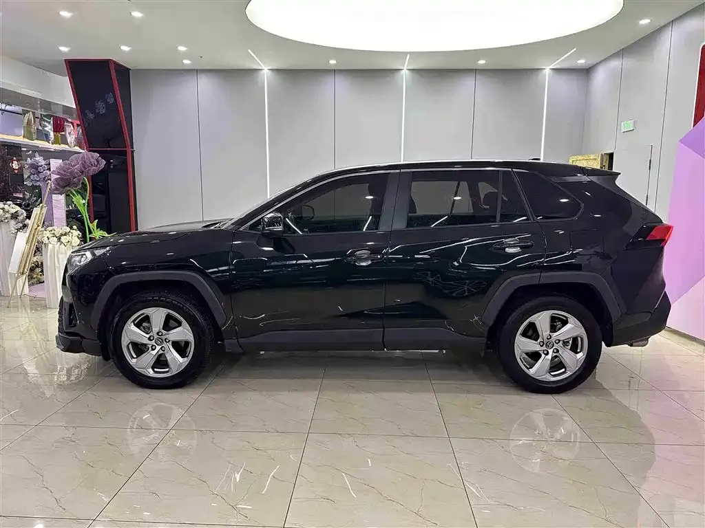 Toyota RAV4 2021 из CN, фото 9