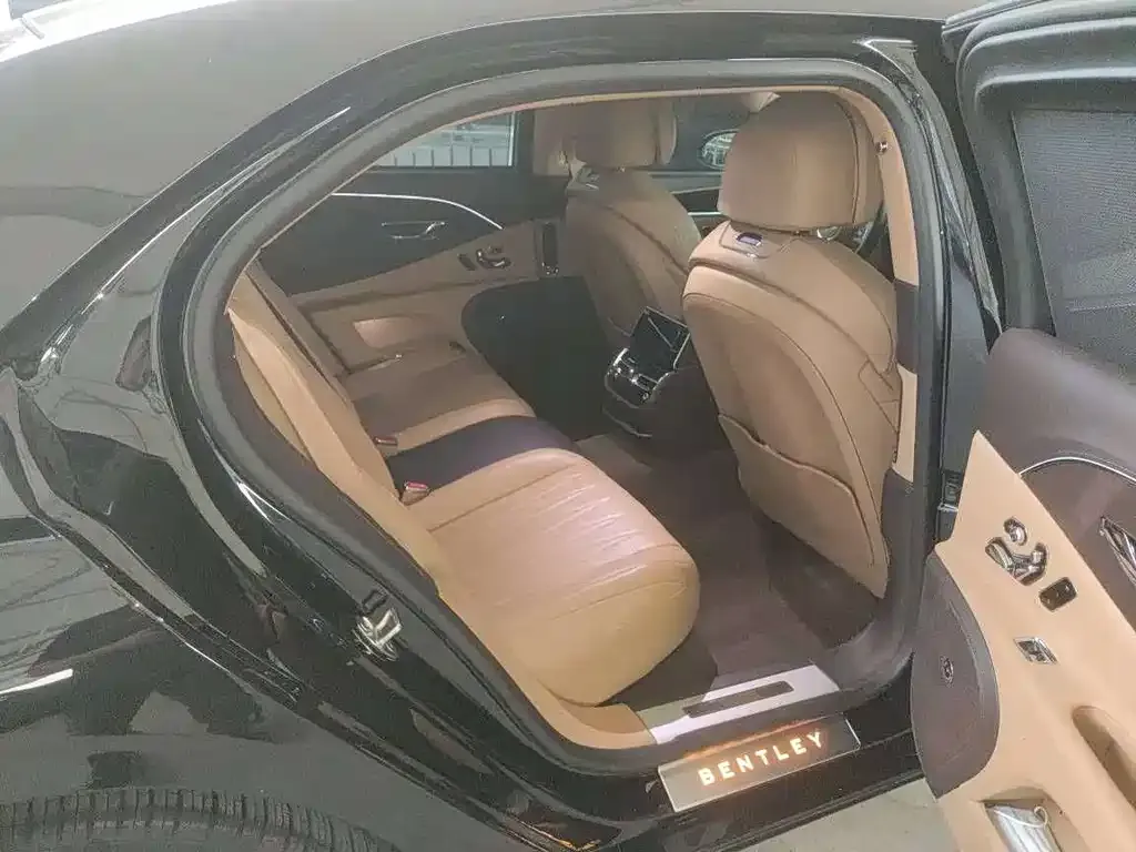 Bentley Flying Spur 2022 из CN, фото 5