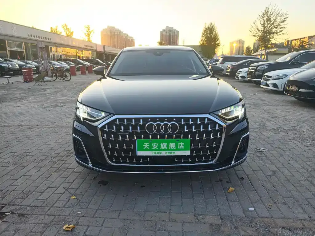 Audi A8 2025 из CN, фото 2