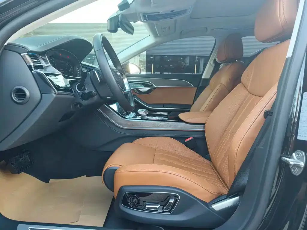 Audi A8 2025 из CN, фото 5