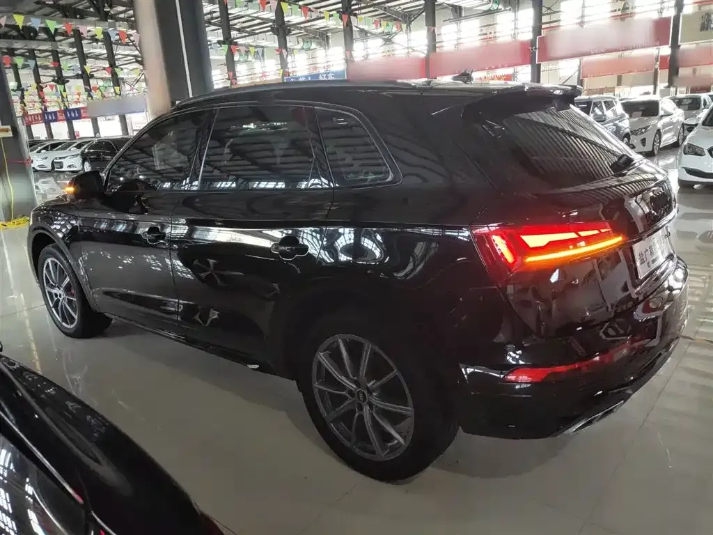 Audi Q5L 2022 из CN, фото 5