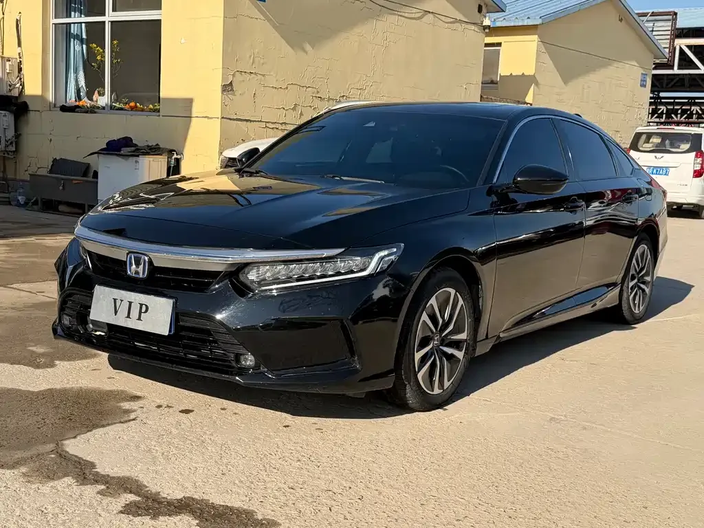 Honda Inspire — фото 1