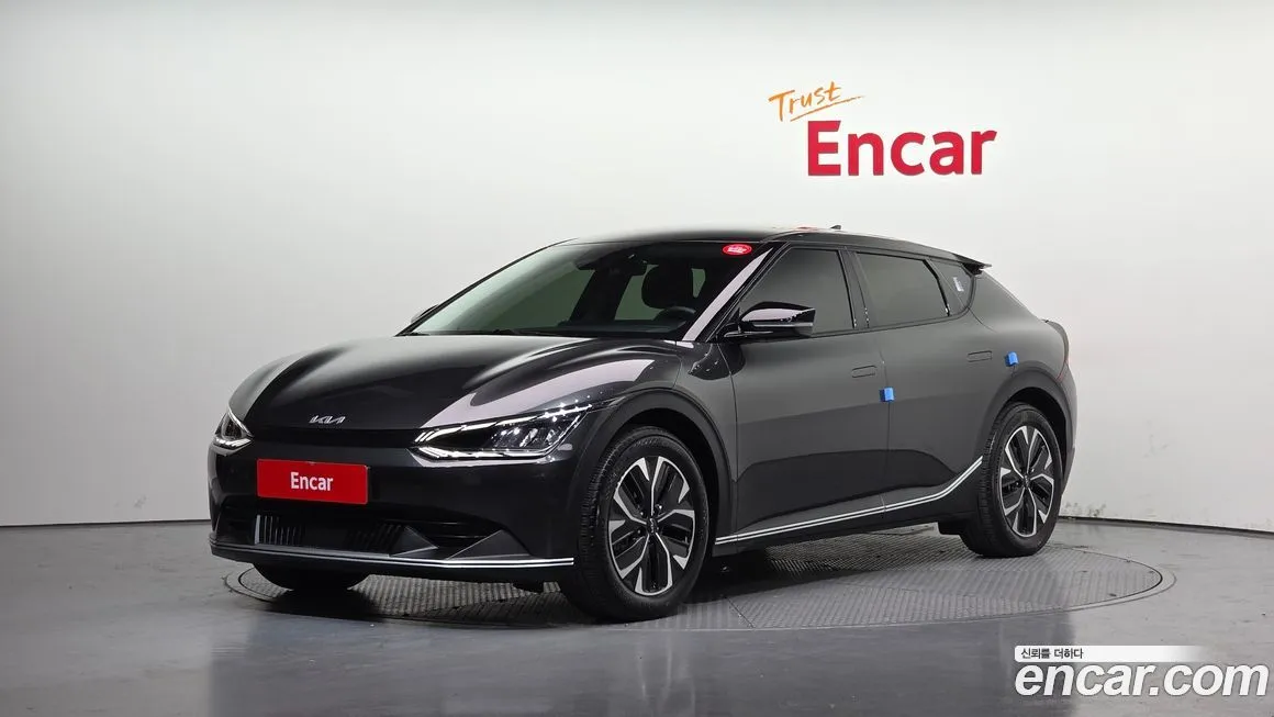 Kia EV6 — фото 1