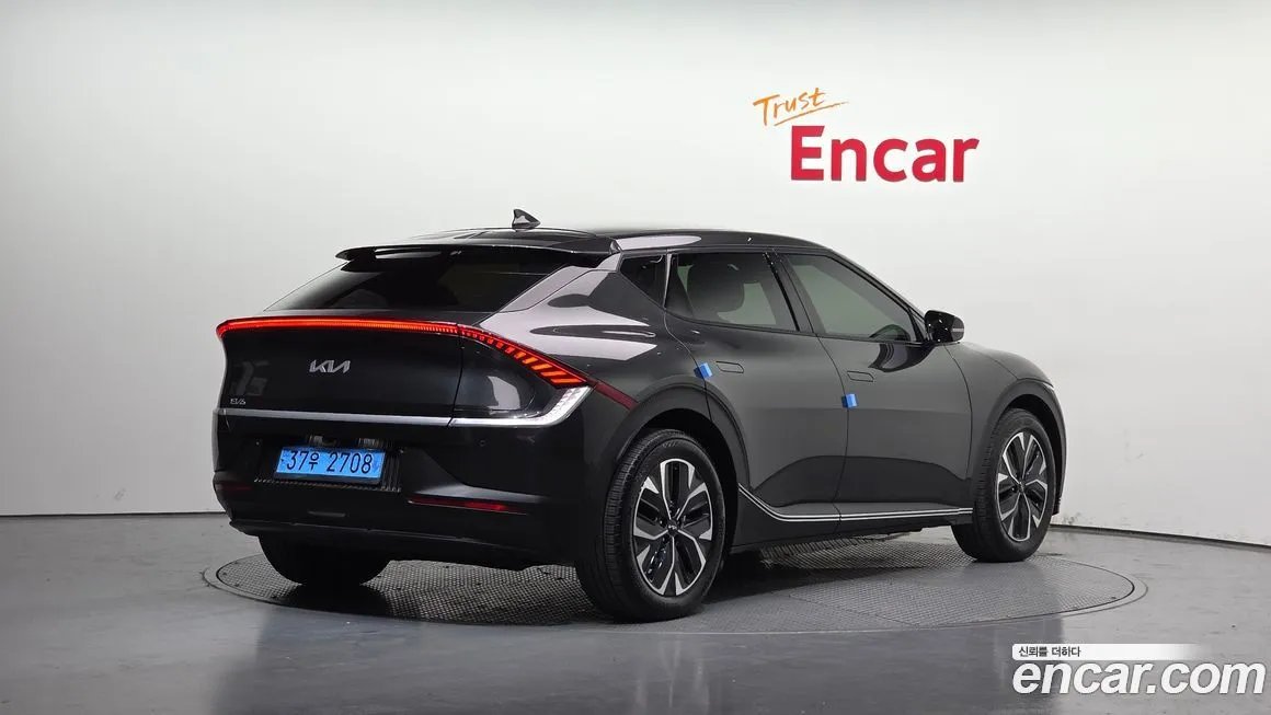 Kia EV6 — фото 2