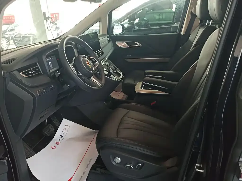Hongqi HQ9 PHEV 2024 из CN, фото 4
