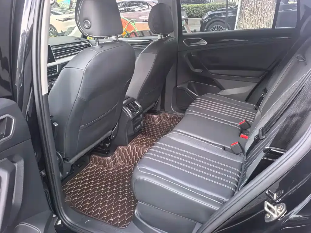 Volkswagen Tiguan L 2021 из CN, фото 5